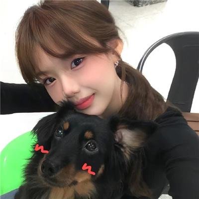 我罩袍下的口红